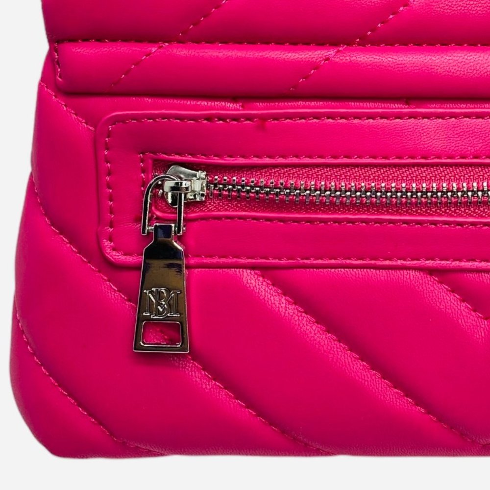 BADGLEY MISCHKA V Quilted Medium Crossbody With Turn Lock Closure Hot Pink NWT - Picture 4 of 6